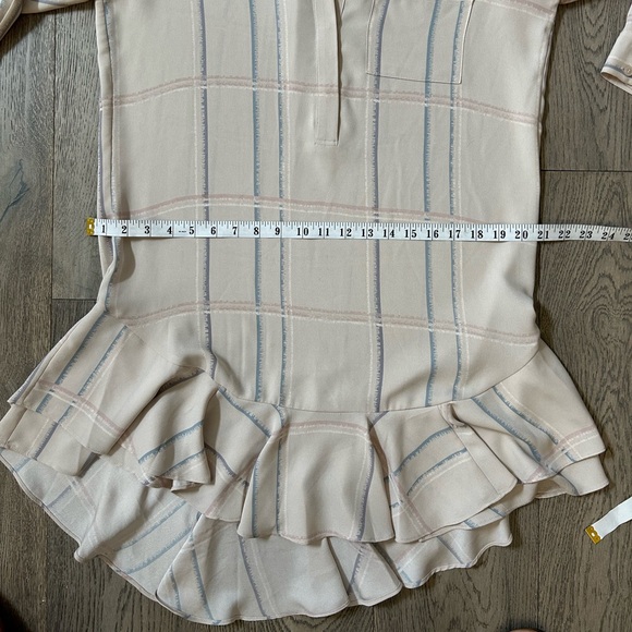 BNWT Vince ruffle bottom striped dress - Picture 7 of 8